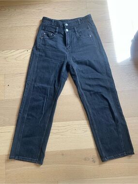 High-Rise Black Cropped Ankle Jeans